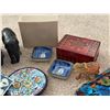 Image 4 : Decorative Home Decor Assortment