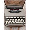 Image 2 : Smith-Corona Travel Skyriter Typewriter
