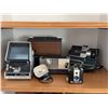 Image 1 : Vintage Cameras and Radio