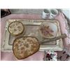Image 3 : Decorative Vanity Set with Porcelain Dishes