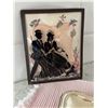 Image 5 : Decorative Vanity Set with Porcelain Dishes