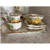 Image 2 : Royal Albert Tea Rose Bone China Set