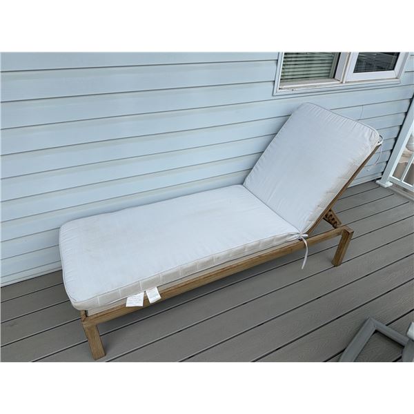 Outdoor Adjustable Chaise Lounge With Cushion