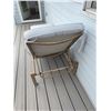 Image 2 : Outdoor Adjustable Chaise Lounge With Cushion