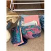 Image 3 : Linens, Hangers, and Laundry Rack
