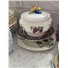 Image 9 : Ceramics, Glassware, and Placemats