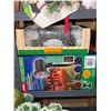 Image 8 : Christmas Decor, No Shelf Included