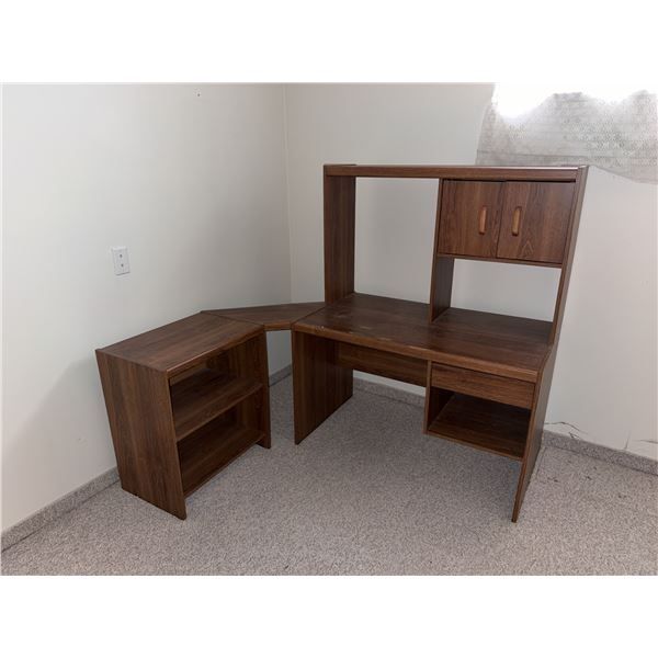 Wooden L-Shaped Desk
