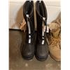 Image 2 : Five Boots With Boot Jack
