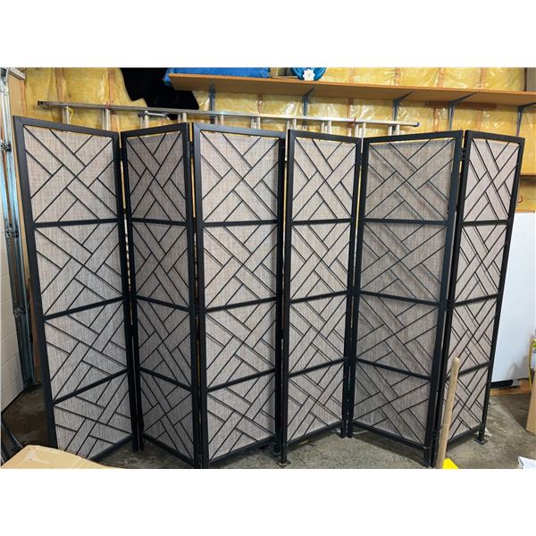 2 Sets of 3 Panel Outdoor Privacy Screens
