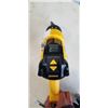 Image 5 : DEWALT CORDED HEAT GUN - WORKING