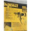 Image 3 : NEW DEWALT 1/2" SPADE HANDLE DRILL