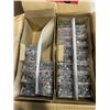 Image 2 : CASE OF 1-1/2" WOOD SCREWS - 32 PACKS, 100 SCREWS PER PACK, 3200 SCREWS TOTAL