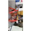 Image 1 : 2 JACK STANDS AND 1 TON JACK