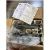 Image 2 : LCN COMMERCIAL DOOR CLOSER