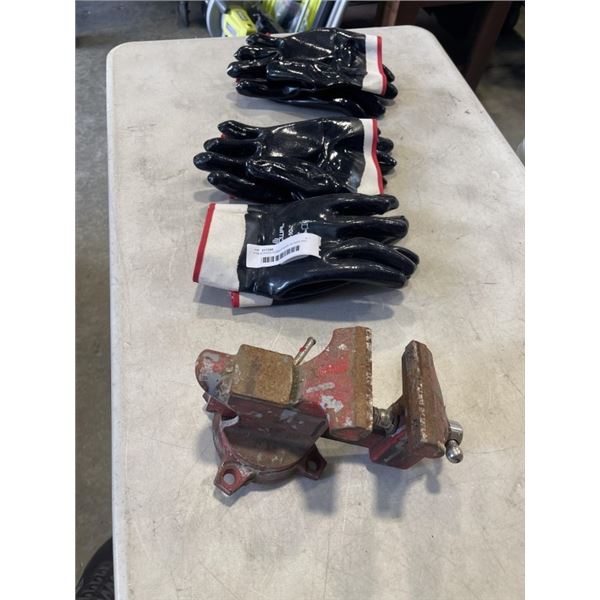 3 NEW PAIRS RUBBER WORK GLOVES AND BENCH VICE