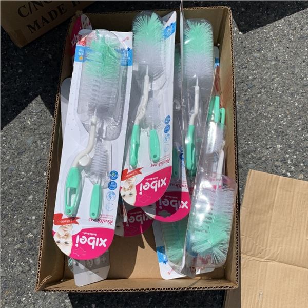 12 NEW BABY BOTTLE AND NIPLE CLEANING BRUSH SETS