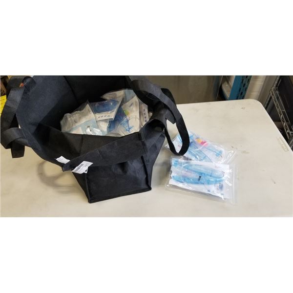 100 NEW IN PACKAGING SUBMARINE TOYS