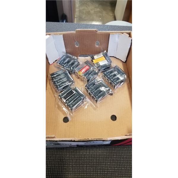 35 PIECES 9 VOLT BATTERIES