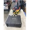 Image 1 : WAGNER POWER SPRAYER AND STINGER WET DRY 2.5 GAL VACUUM