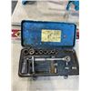 Image 4 : TRAY OF TOOLS INCLUDING BLACK & DECKER DRILL STAND, LEVEL, HAMMERS ETC