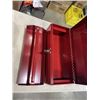 Image 2 : MASTERCRAFT METAL TOOL BOX AND MILITARY DUFFEL BAG