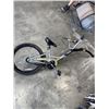 Image 1 : SUPERCYCLE TAG0A0LONG BIKE. MISSING FRONT WHEEL