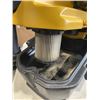 Image 3 : DEWALT MINI SHOP VAC