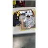 Image 2 : 2 TRAYS OF CAULKING, HARDWARE AND WIND RIVER GLOVES