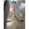 Image 2 : VINTAGE POGO STICK