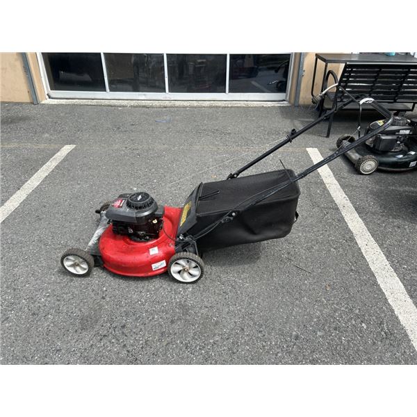 YARD MACHINES PUSH MOWER. 500 SERIES