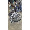 Image 2 : FOLDING WHEEL CHAIR
