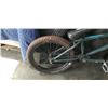 Image 2 : UNBRANDED BIKE