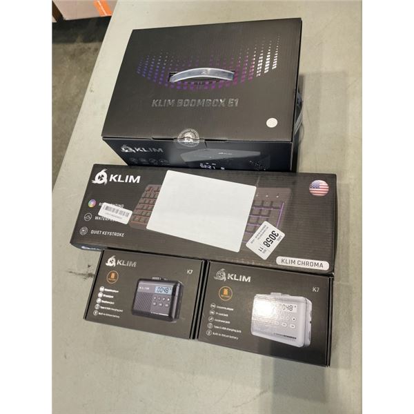 LOT OF ASSORTED KILM ACCESSORIES FOR COMPUTERS INCLUDING BOOMBOXES AND KEYBOARDS
