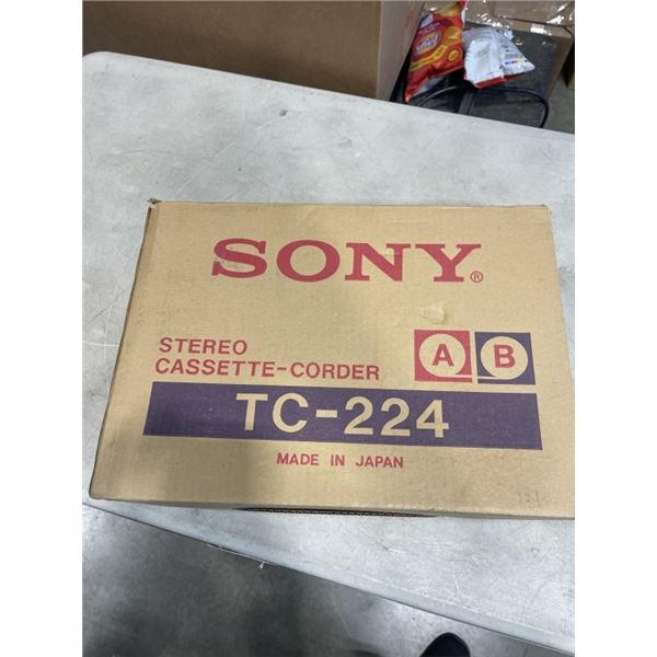 VINTAGE SONY STEREO CASSETTE PLAYER