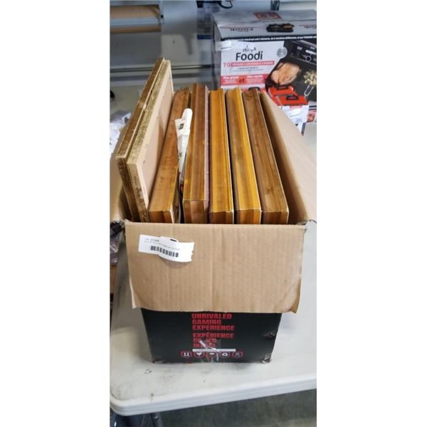 BOX OF PICTURE FRAMES W/ VINTAGE ARTWORK