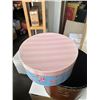 Image 5 : PAINTED WOOD STORANGE TRUNK AND HAT BOX