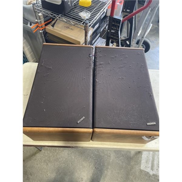 PAIR OF ADVENT FLOOR SPEAKERS