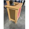 Image 3 : GOLD TICKET BOOTH