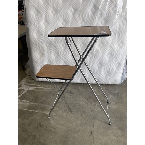 FOLDING 2 TIER DISPLAY TABLE