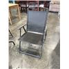 Image 3 : 5 PIECE PATIO SET. CHAIRS ARE FOLDABLE