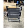 Image 4 : 5 PIECE PATIO SET. CHAIRS ARE FOLDABLE