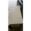 Image 2 : ROLLING NAIL DESK WITH 2 STOOLS