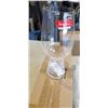 Image 2 : 4 NEW SPIEGELAU IPA 19 OUNCE BEER GLASSES AND 20 PLASTIC SQUEEZE BOTTLES