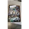 Image 1 : TRAY OF COSTUME JEWELLERY