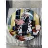 Image 2 : BOX OF VINTAGE ELVIS COLLECTOR PLATES