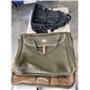 Image 1 : LARGE LONDONFOG CARRY BAG AND BLACK BACKPACK WITH WHEELS