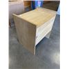 Image 6 : 2 SIDE TABLES