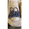 Image 5 : ASSORTED SIZE LULULEMON WOMENS CLOTHING