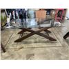 Image 6 : 3 PIECE MODERN COFFEE TABLE SET WITH GLASS SURFACE